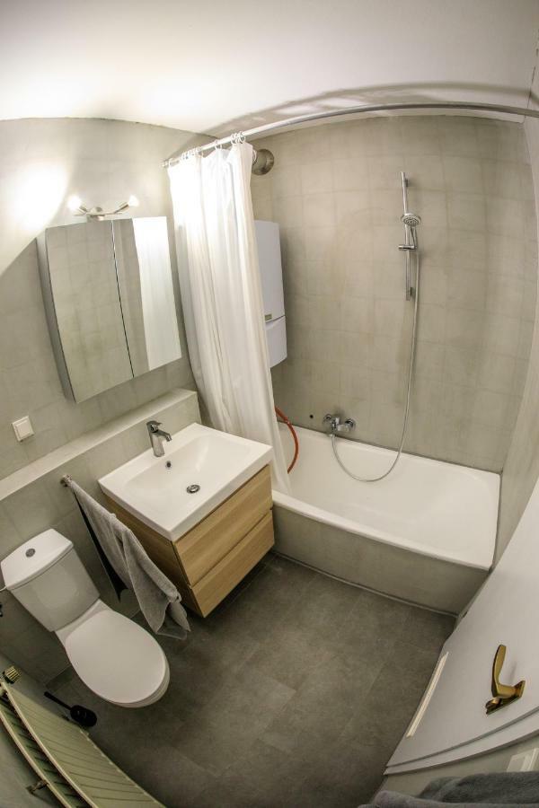 וירצבורג Studio Apartment - Terrace, Private Parking Place מראה חיצוני תמונה