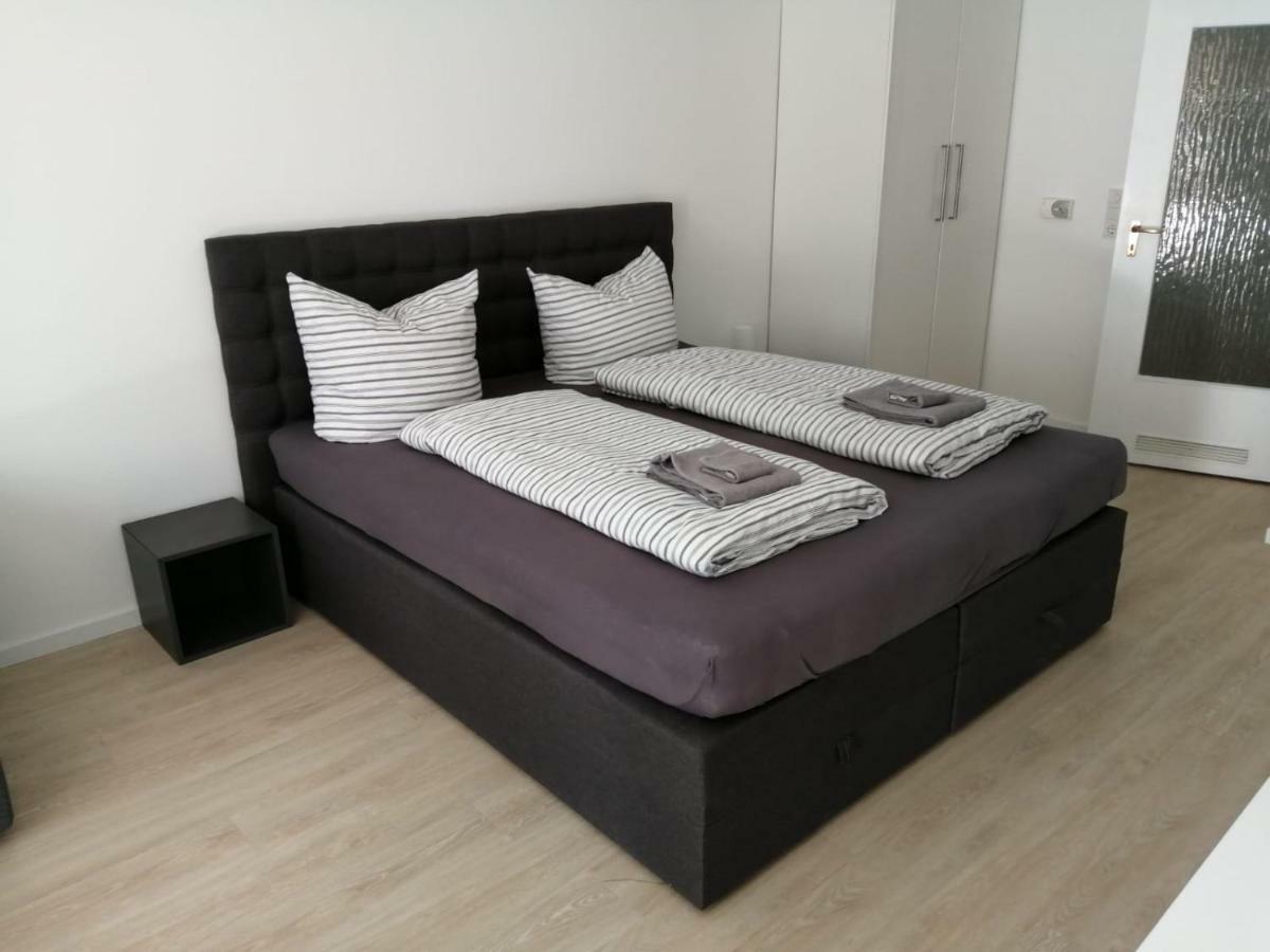 וירצבורג Studio Apartment - Terrace, Private Parking Place מראה חיצוני תמונה