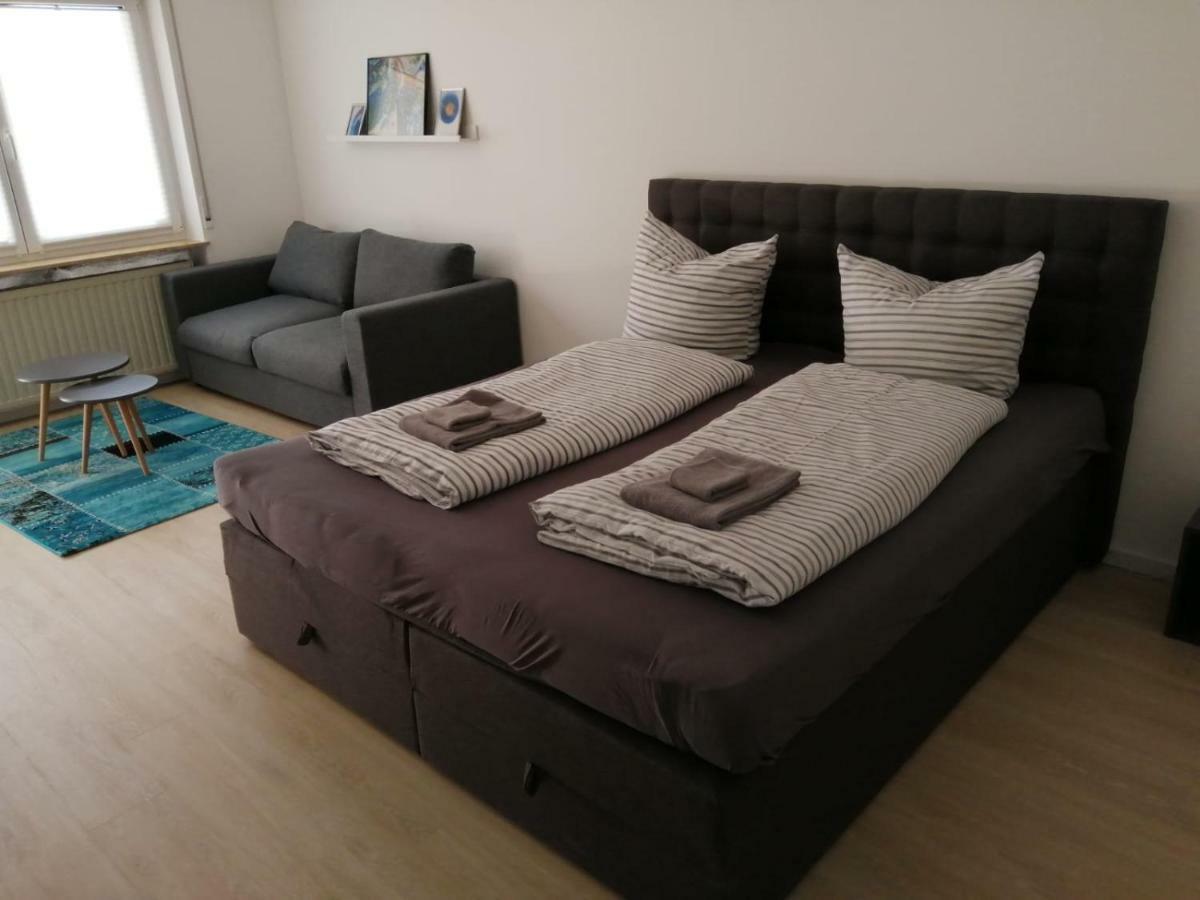 וירצבורג Studio Apartment - Terrace, Private Parking Place מראה חיצוני תמונה